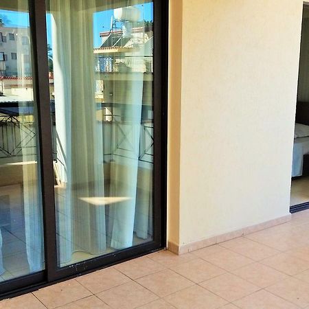 101 Mandritis Court Appartement Larnaca Buitenkant foto