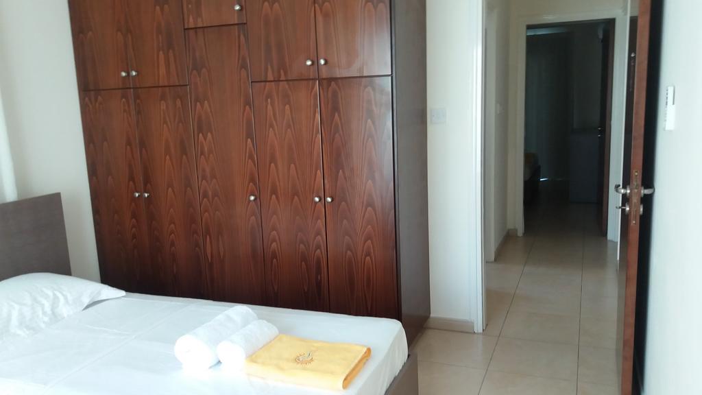 101 Mandritis Court Appartement Larnaca Buitenkant foto