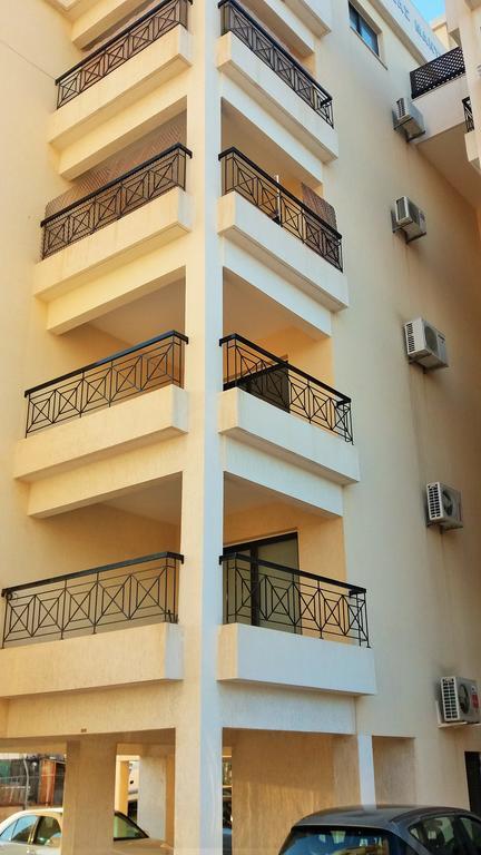 101 Mandritis Court Appartement Larnaca Buitenkant foto