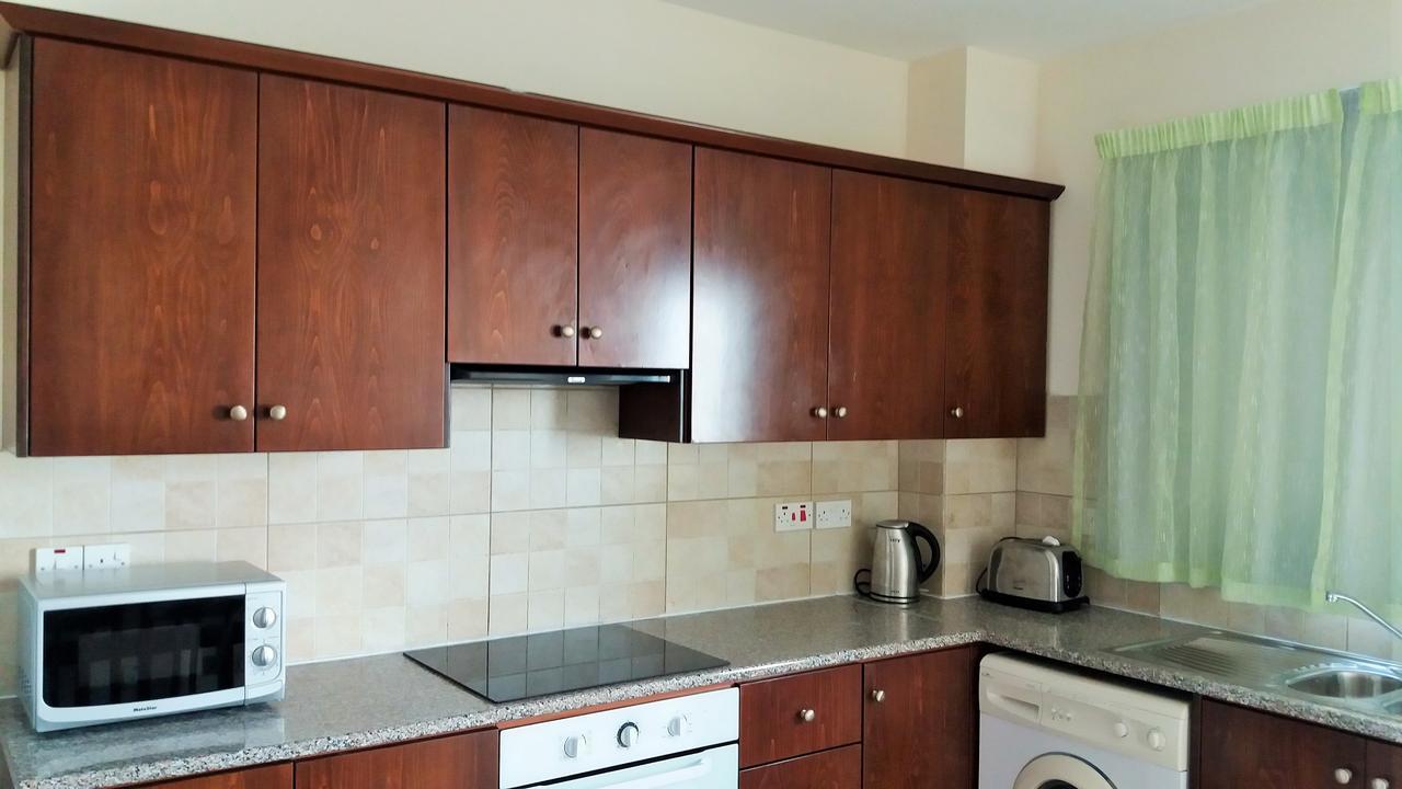 101 Mandritis Court Appartement Larnaca Buitenkant foto