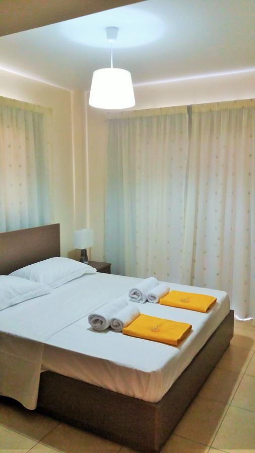 101 Mandritis Court Appartement Larnaca Buitenkant foto